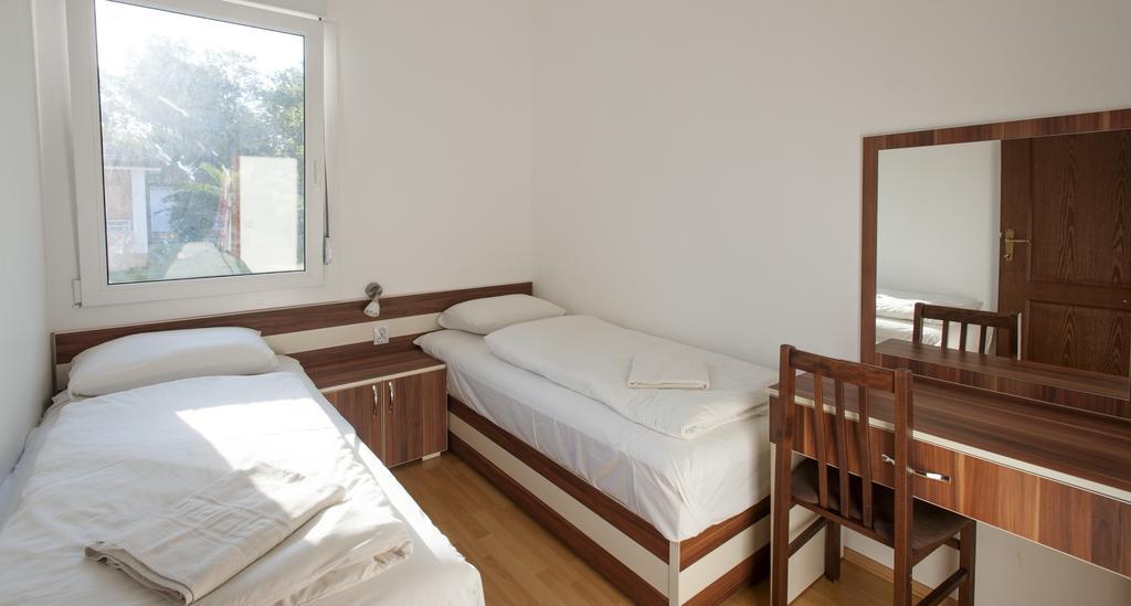Htp Velika Plaza Ulcinj Hotel Room photo