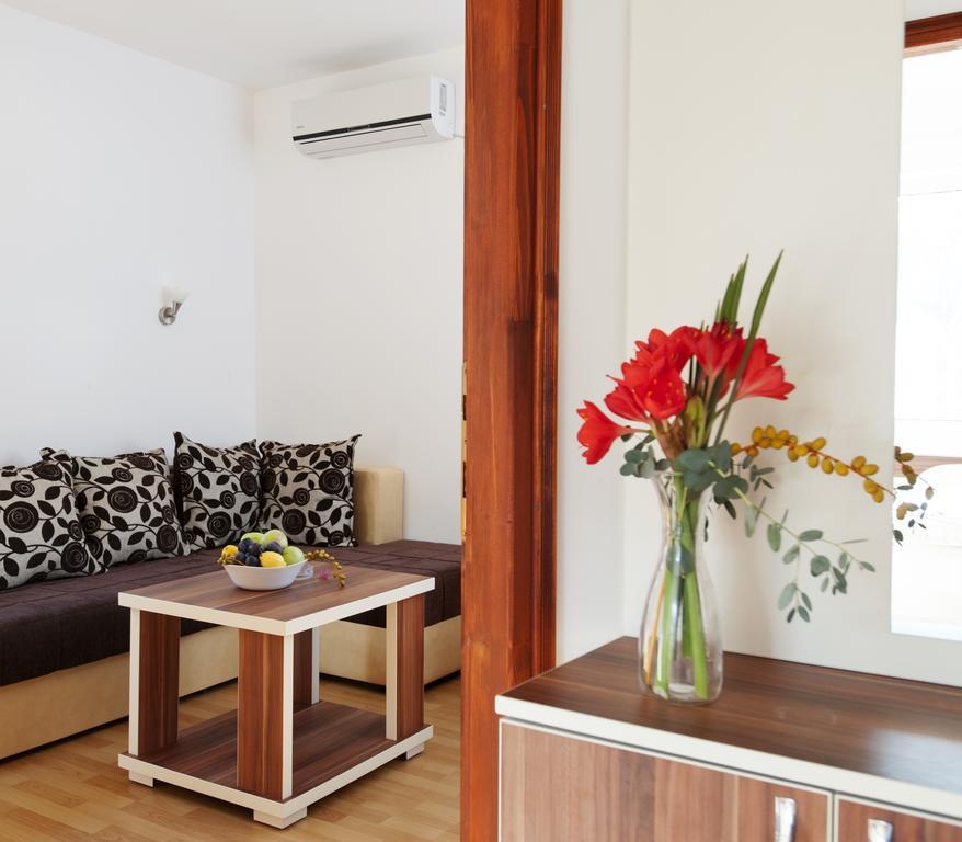 Htp Velika Plaza Ulcinj Hotel Room photo